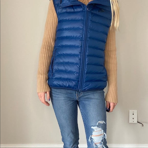 Nike puffer vest - Picture 3 of 5